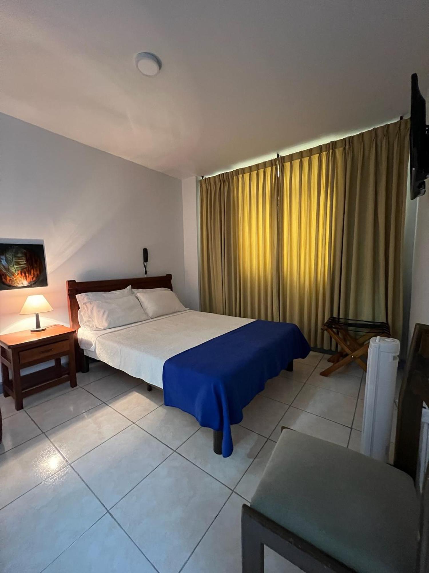Hotel Armenia Centro Exterior photo